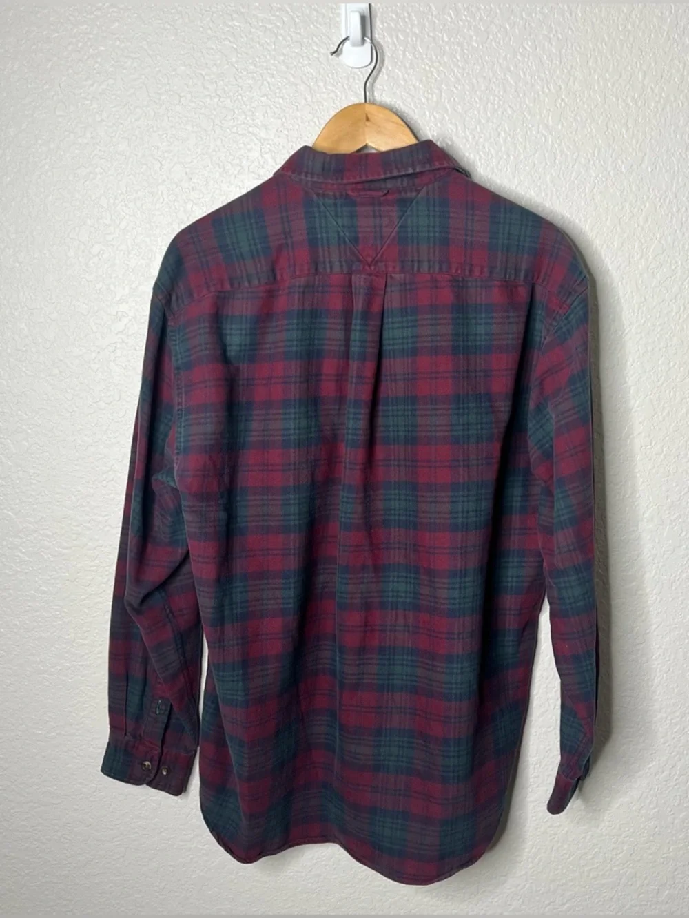 Vintage Y2K Tommy Hilfiger Plaid Button Down Shirt Men’s‎ Red Green Cotton M